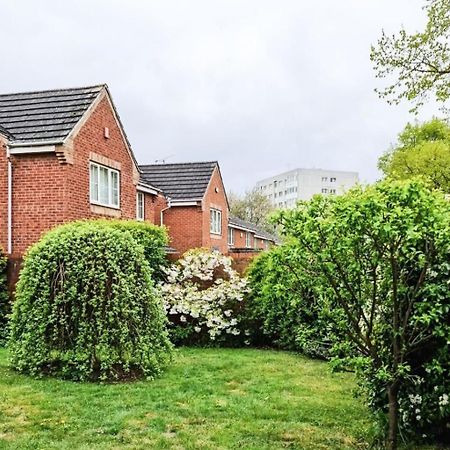 Spacious 6 Bedroom House Near City Centre バーミンガム エクステリア 写真