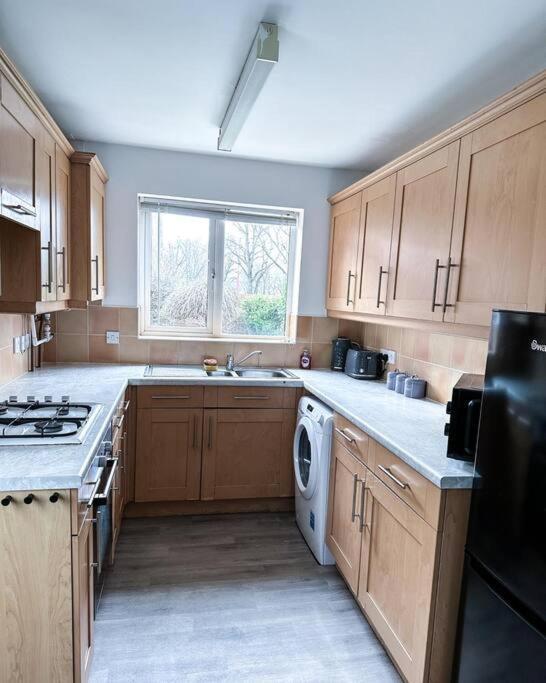 Spacious 6 Bedroom House Near City Centre バーミンガム エクステリア 写真