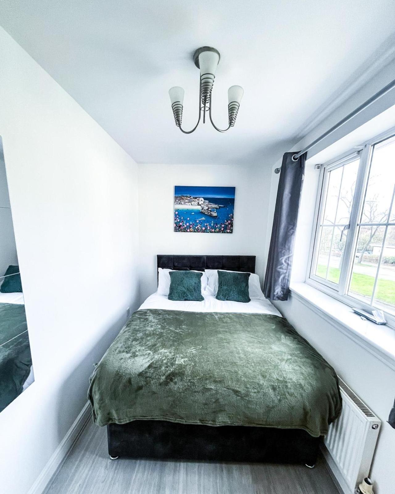 Spacious 6 Bedroom House Near City Centre バーミンガム エクステリア 写真